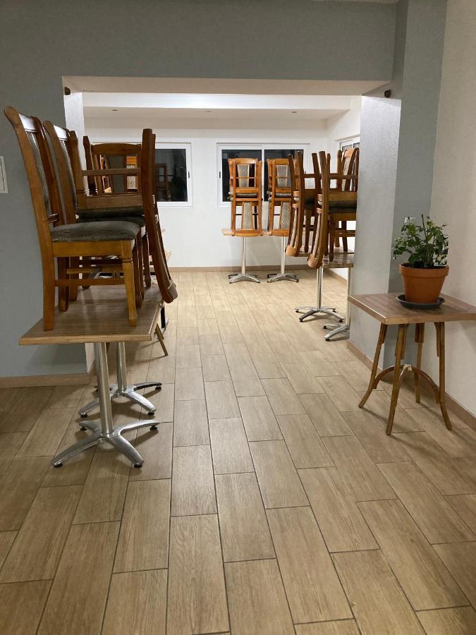Hotel Les Rosiers Ла-Рошель Экстерьер фото