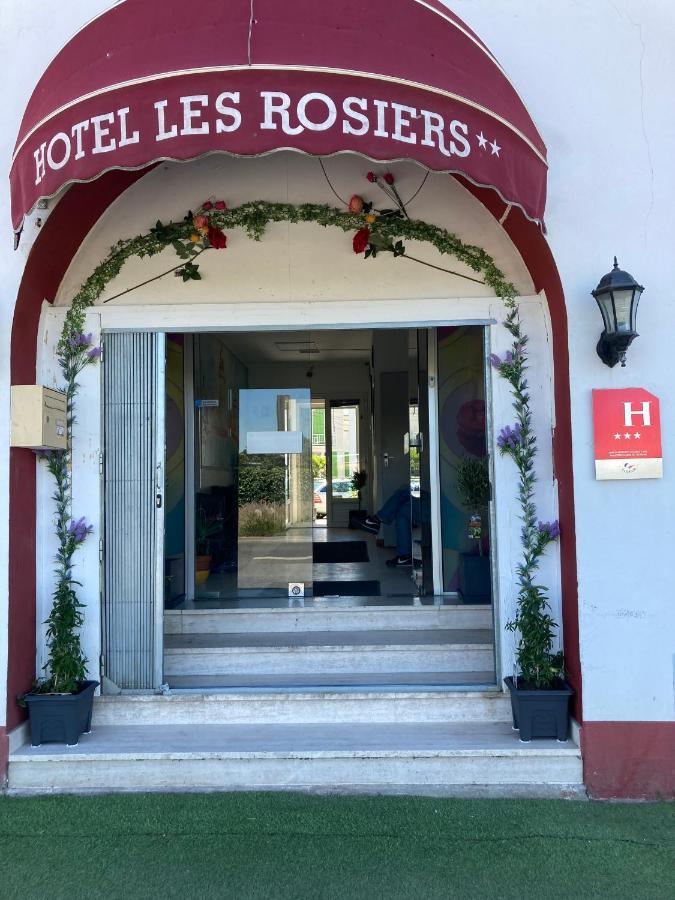 Hotel Les Rosiers Ла-Рошель Экстерьер фото