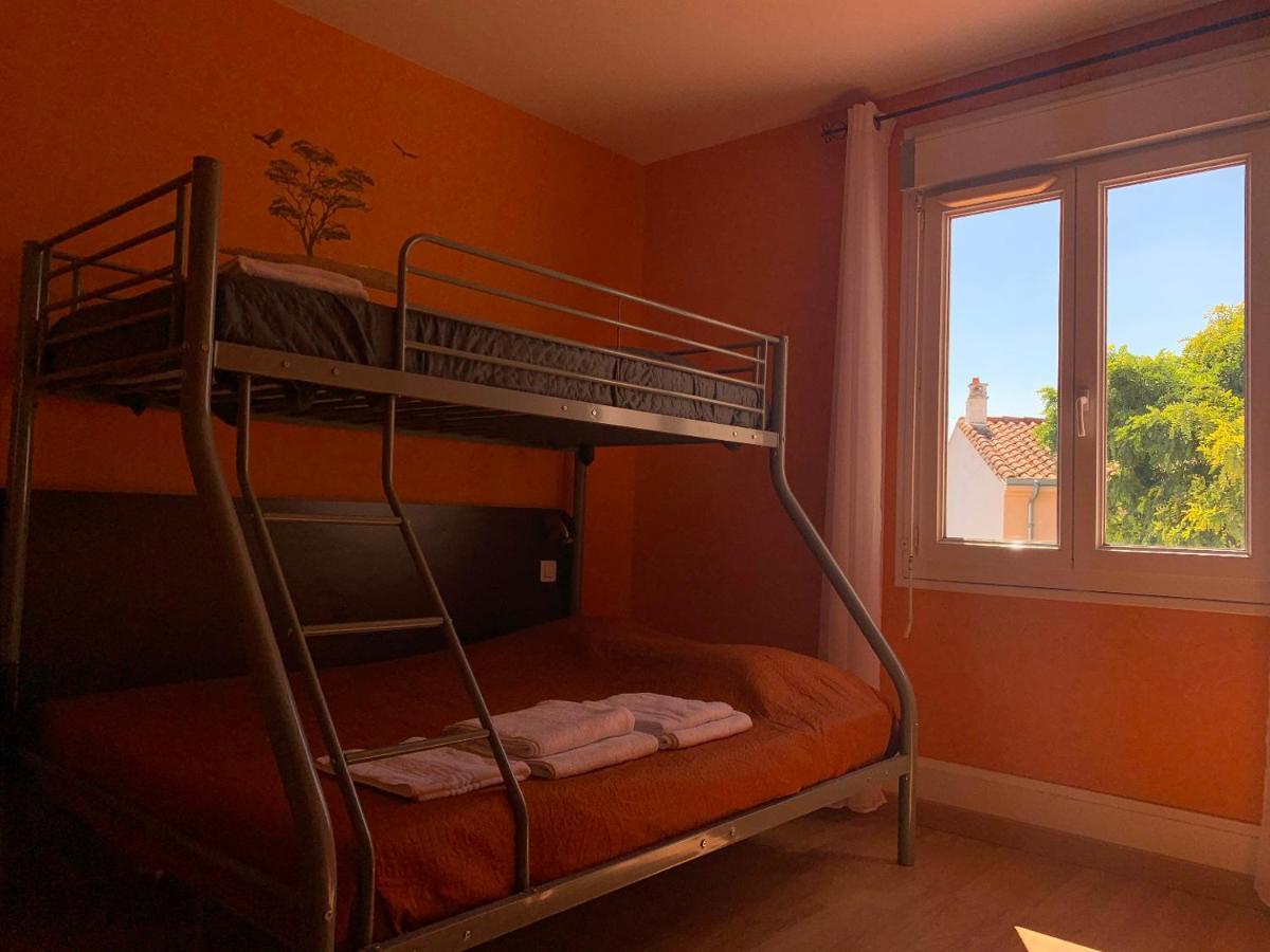 Hotel Les Rosiers Ла-Рошель Экстерьер фото