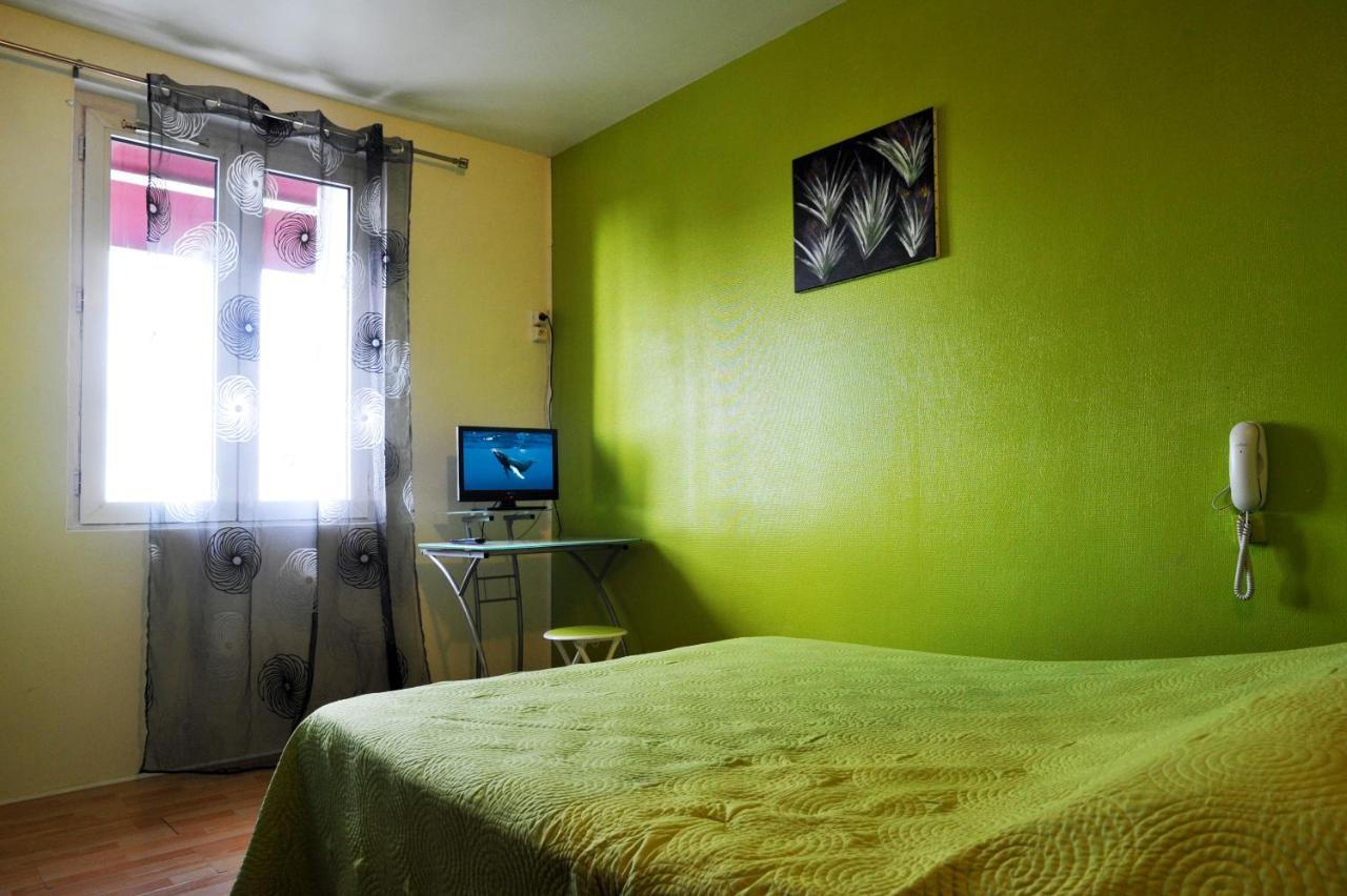 Hotel Les Rosiers Ла-Рошель Экстерьер фото